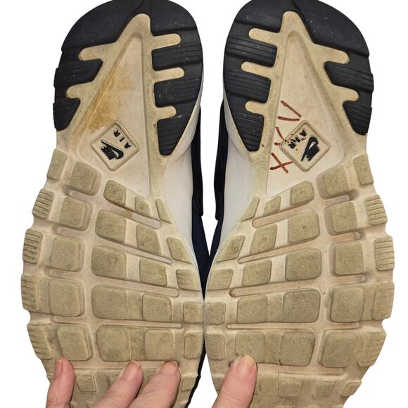 Nike Air 7Y Huarachea Run Ultra SE GS Men's Tennis Shoe Athletic Sneaker Youth - Picture 6 of 7